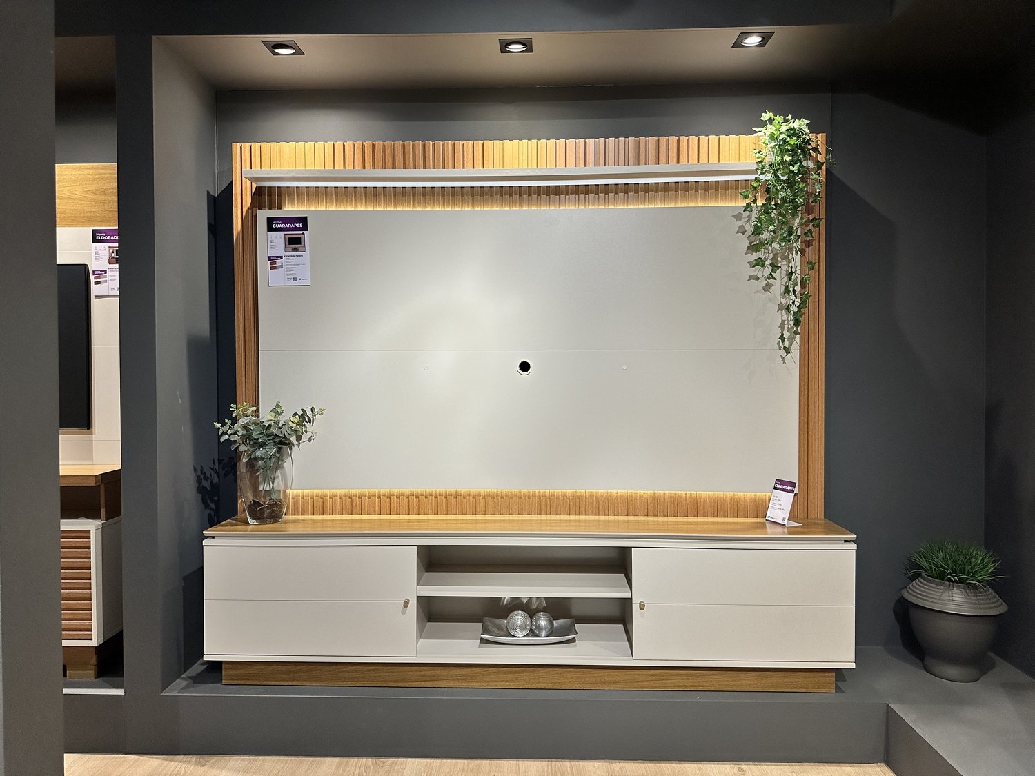 Home até 75" Guararapes Nature/Off White - LINEA BRASIL - Imagem 2