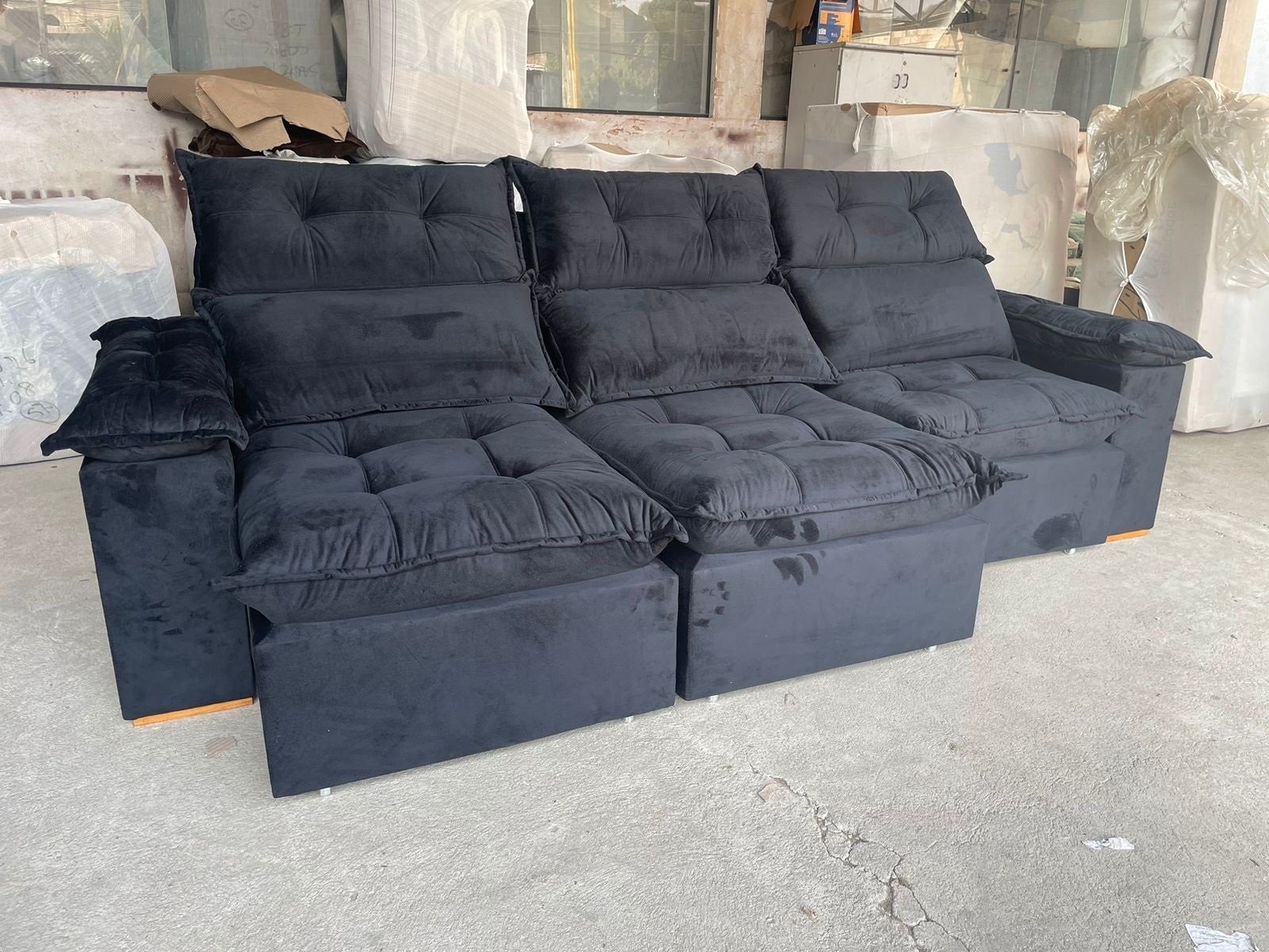 Sofá Retrátil e Reclinável Imperial 2,75 m Veludo Jolie Preto 12 – IMPERIAL DECOR - Imagem 3