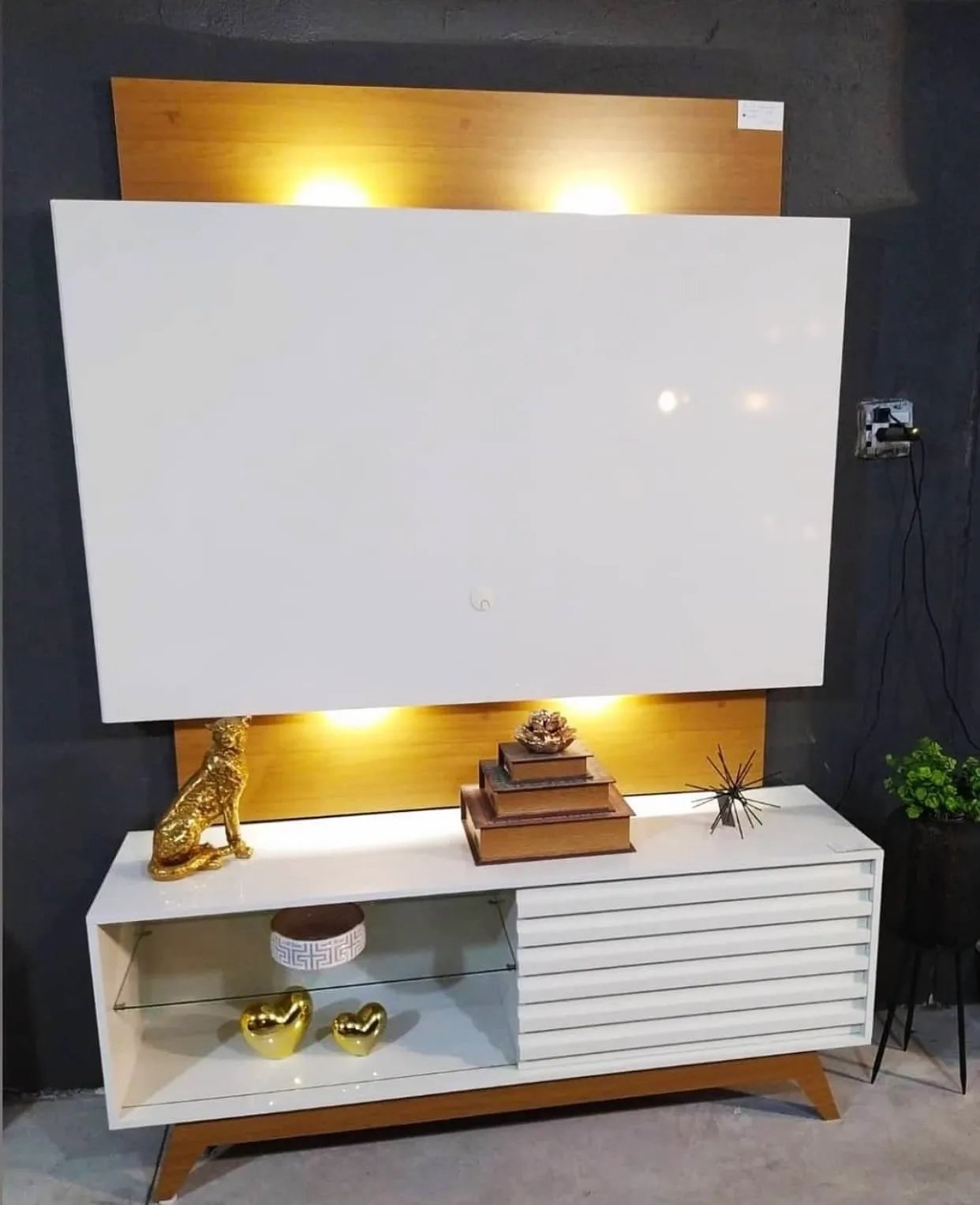 Home até 55" Unicke TB151L Off White/Freijó – DALLA COSTA - Imagem 3