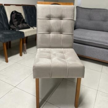 Alternative view of Mesa Sintonia (Tampo Maxi) 120 Amêndoa Clean/Off White com 4 Cadeiras Sophia Veludo Bege – LOPAS + WM DECOR